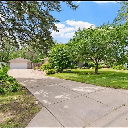 Cottage Grove Haven, Spacious 4-Bed, 3 Baths Retreat Exterior photo