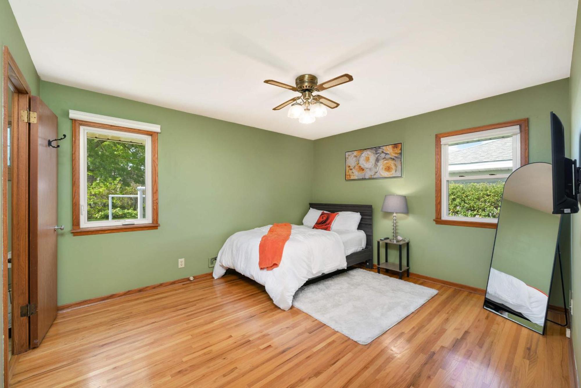 Grove Haven, Spacious 4-bed, 3 Baths Retreat Ferienhaus Cottage Grove