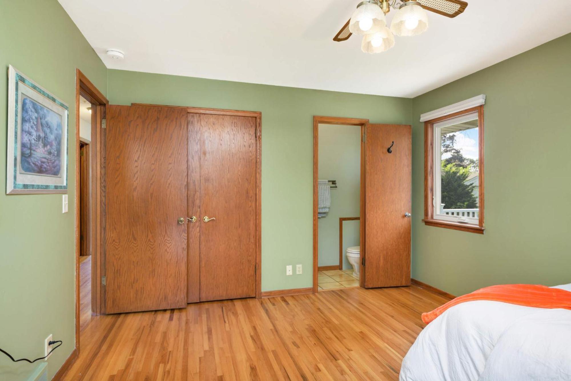 Ferienhaus Grove Haven, Spacious 4-bed, 3 Baths Retreat *