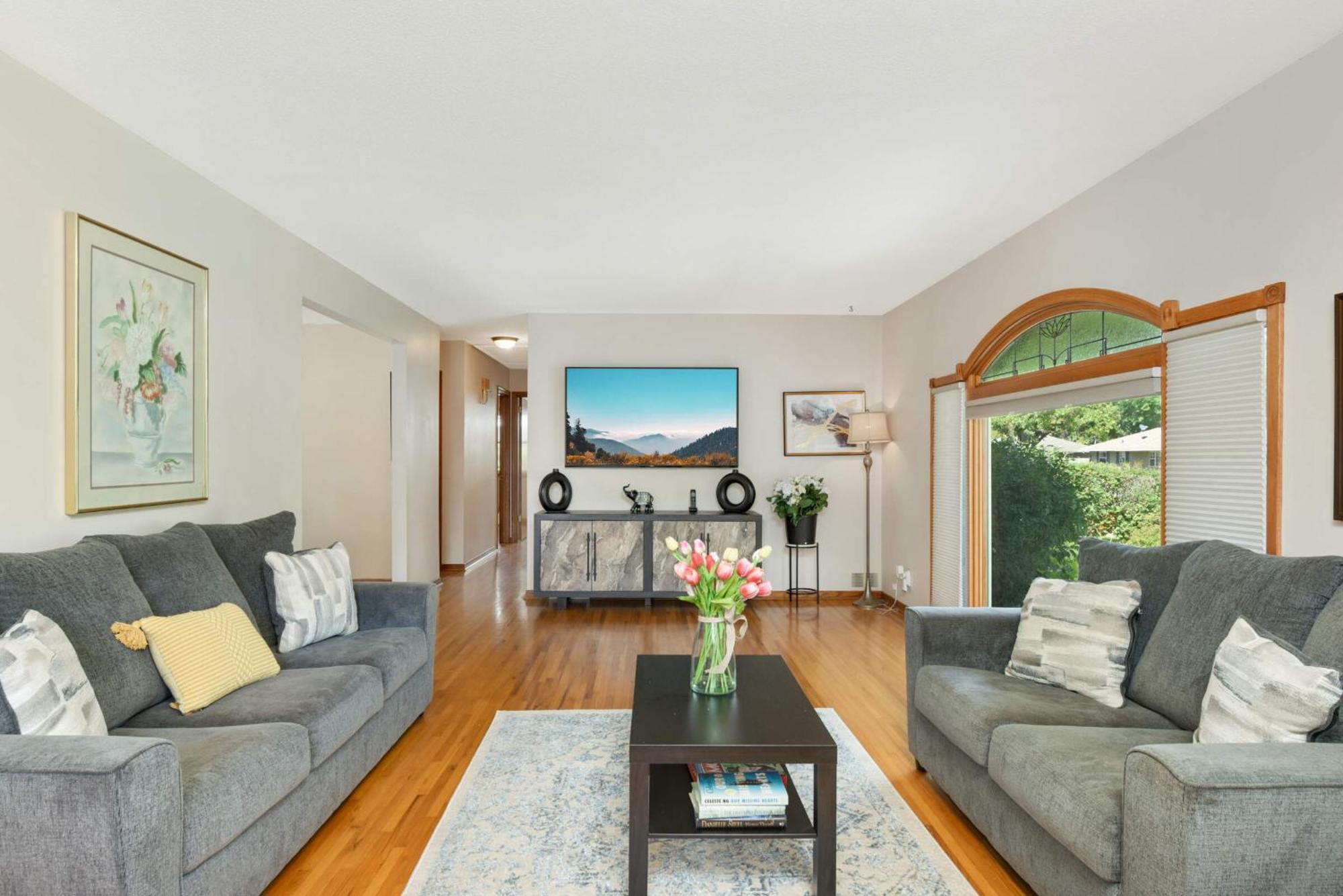 Grove Haven, Spacious 4-bed, 3 Baths Retreat * Cottage Grove