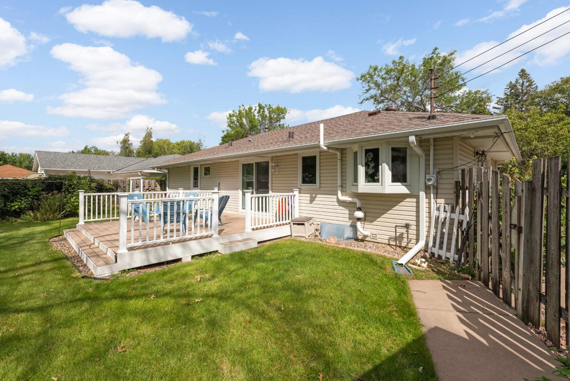 Casa vacanze Grove Haven, Spacious 4-bed, 3 Baths Retreat Cottage Grove