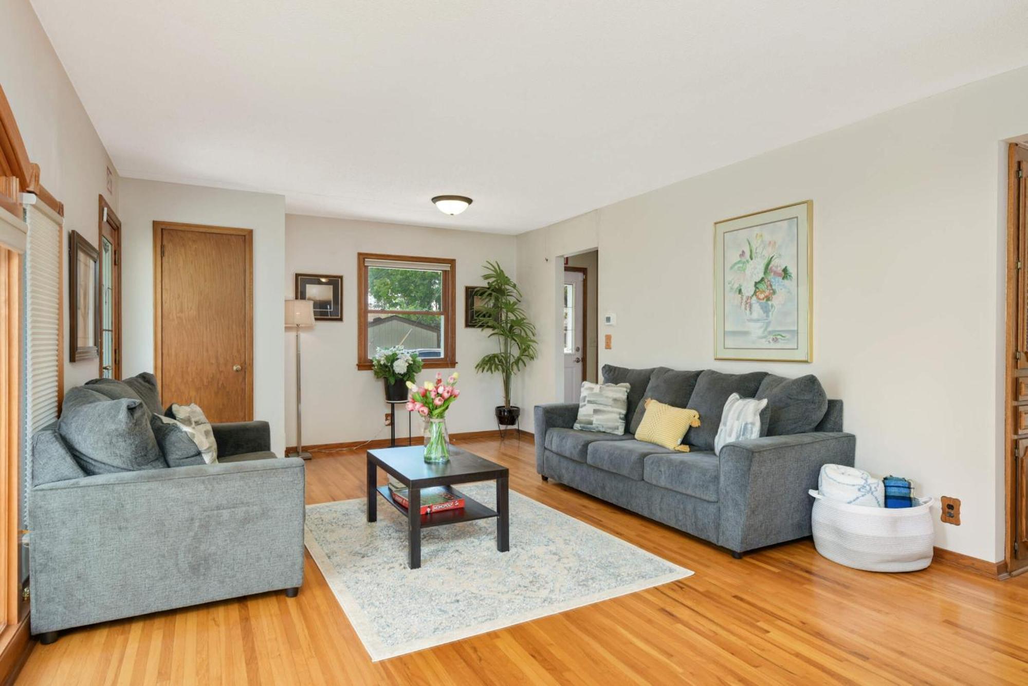 Grove Haven, Spacious 4-bed, 3 Baths Retreat